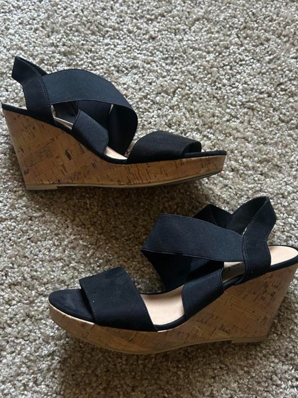 American Eagle black wedge sandals Womens Size 8